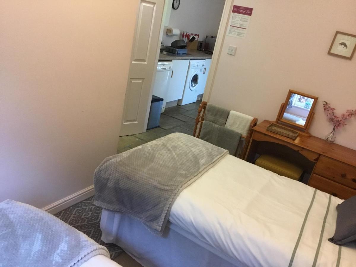 Bed and Breakfast The Burnside Edmondbyers Екстер'єр фото