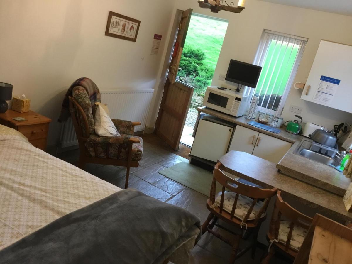 Bed and Breakfast The Burnside Edmondbyers Екстер'єр фото